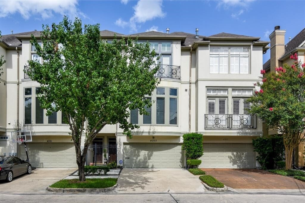 4303 Childress St in Houston, TX - Building Photo