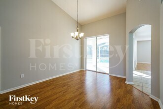 4434 Brandon Ridge Dr, Unit 2R in Valrico, FL - Building Photo - Building Photo