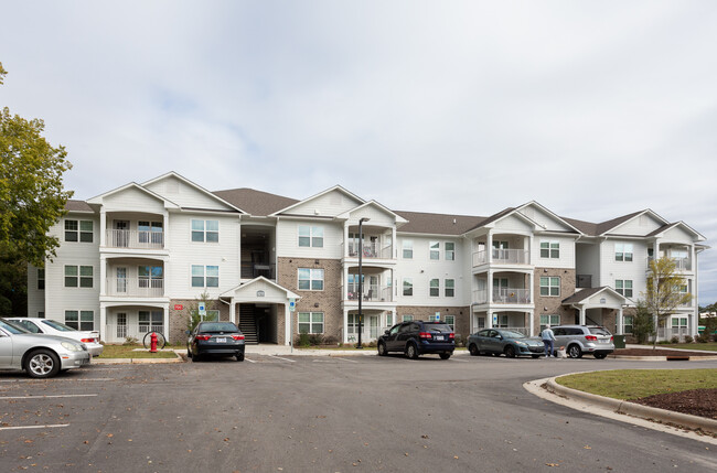 Abbington Square in Raleigh, NC - Building Photo - Building Photo