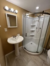 328 Pfeiffer St in Camden, NJ - Building Photo - Building Photo