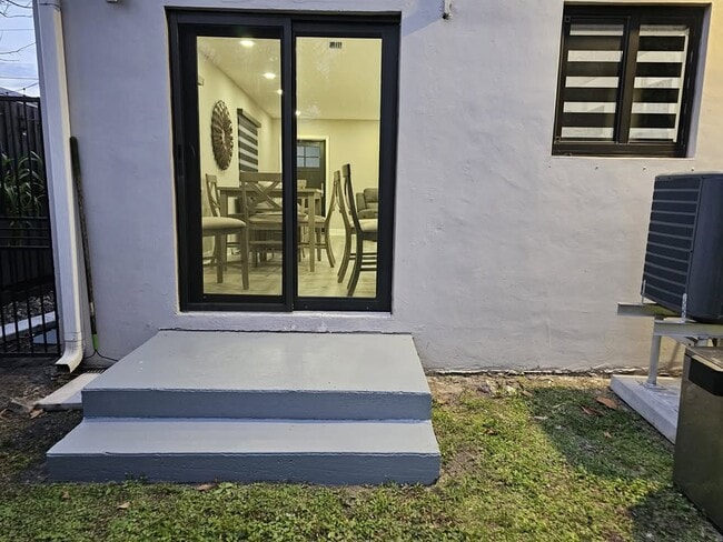 11022 SW 6th St, Unit Renovated Duplex Near FIU