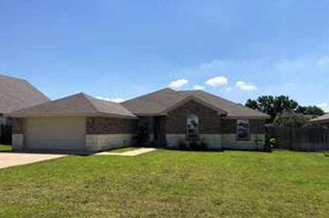 property at 308 Oak Ridge Dr