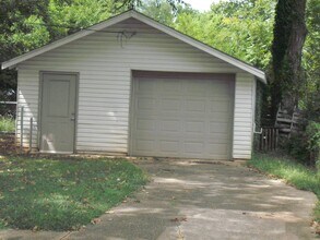 206 Ivy Ave in Hueytown, AL - Building Photo - Building Photo