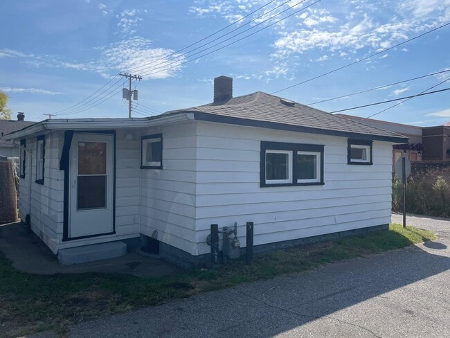 113 Monmoor Ave in Mishawaka, IN - Building Photo - Building Photo