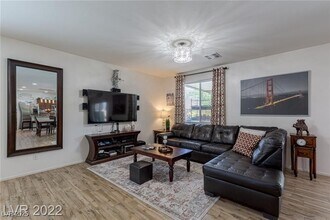 6765 Bristle Falls St in Las Vegas, NV - Building Photo - Building Photo