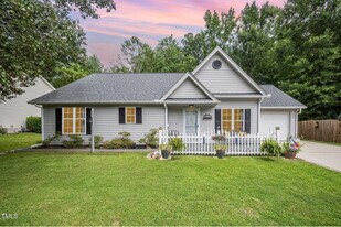105 Fox Den Ct in Cary, NC - Building Photo