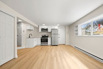 106 River Rd in Shelton, CT - Building Photo - Building Photo