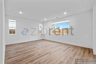 5694 Loray Ln in Tracy, CA - Building Photo - Building Photo