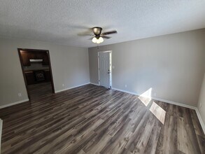 134 Calvin Ct-Unit -A in West Columbia, SC - Building Photo - Building Photo