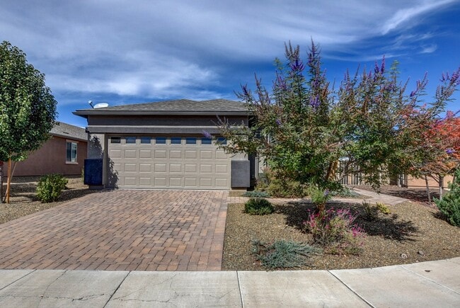 8008 N Music Mountain Ln
