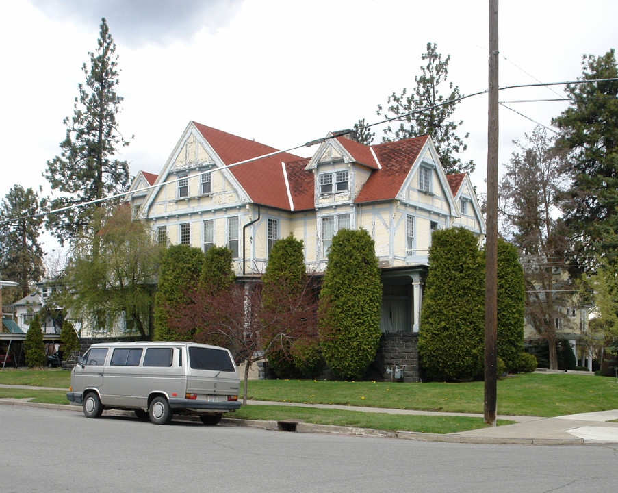 2108-2110 W Pacific Ave in Spokane, WA - Building Photo