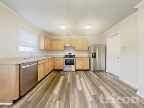 1618 Howell Dr in Indianapolis, IN - Building Photo - Building Photo