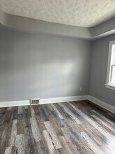 3690 Sudbury Rd in Shaker Heights, OH - Foto de edificio - Building Photo