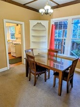 713 SE 27th Ave in Portland, OR - Foto de edificio - Building Photo