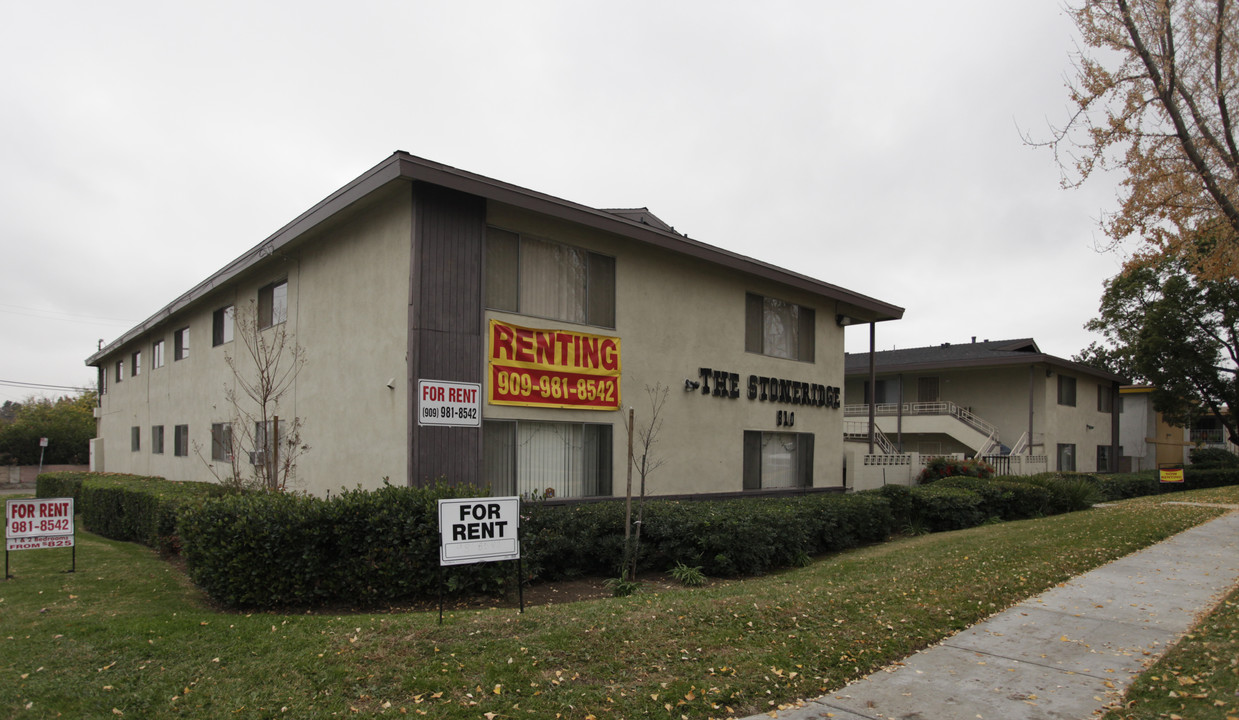 810 Orchid Ct in Upland, CA - Building Photo