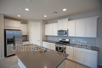 14563 W Dahlia Dr in Surprise, AZ - Building Photo - Building Photo