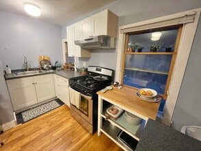 403 Hector St, Unit up in Ithaca, NY - Building Photo - Building Photo