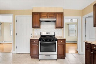 773 Admiral St in Providence, RI - Building Photo - Building Photo