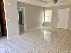 718 O Hare Dr in Edinburg, TX - Building Photo - Building Photo