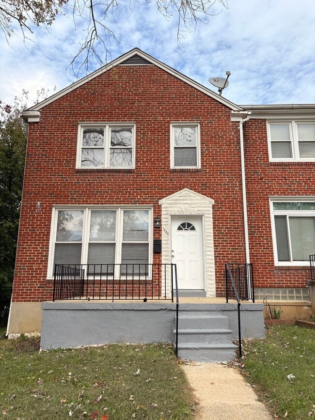 property at 1236 Stella Dr