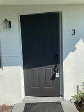 101 NW 56th Ct in Fort Lauderdale, FL - Building Photo - Building Photo