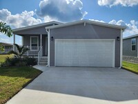 5415 Fiddleleaf Dr in Ft. Myers, FL - Building Photo - Building Photo