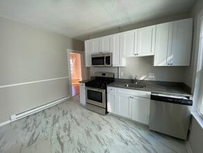 48 Mora St, Unit 2 in Boston, MA - Building Photo - Building Photo