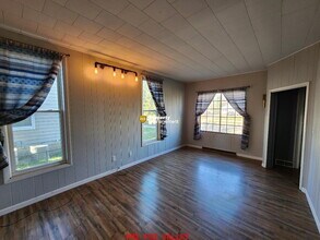 421 Otter Ave in Oshkosh, WI - Building Photo - Building Photo