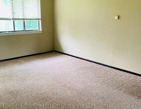 567 W Taylor St in Shelbyville, IN - Building Photo - Building Photo