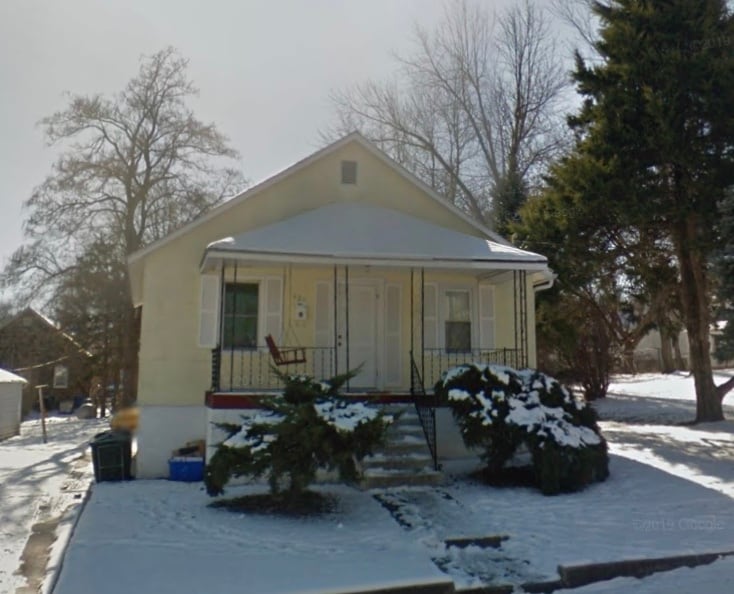 406 E 12th St in Rolla, MO - Building Photo