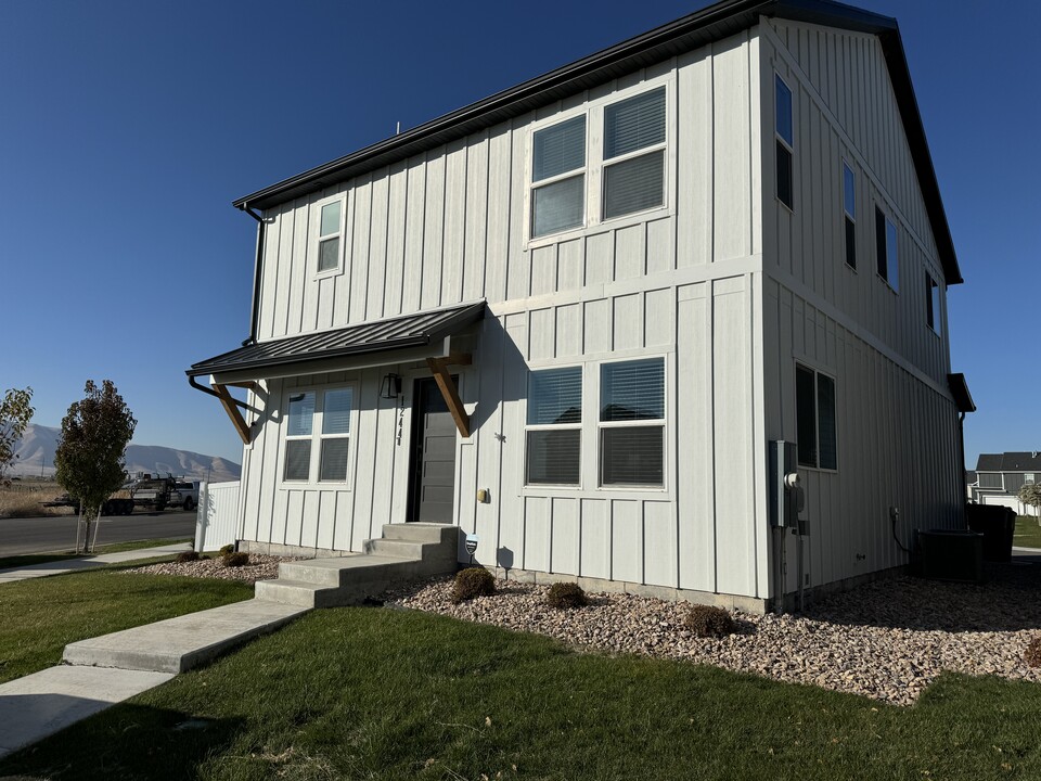 1244 Cherry Ln in Spanish Fork, UT - Building Photo