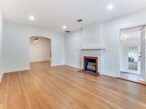 6022 Morningside Ave in Dallas, TX - Building Photo - Building Photo