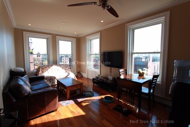 483 Beacon St, Unit 1 in Boston, MA - Building Photo - Building Photo