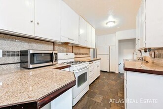 5025 Beach Ct in Denver, CO - Building Photo - Building Photo