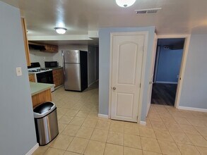 2030 N Cleveland St, Unit A in Arlington, VA - Foto de edificio - Building Photo
