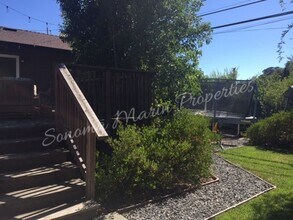 1333 St Francis Rd in Santa Rosa, CA - Building Photo - Building Photo