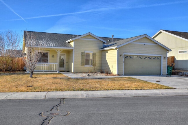 117 Knickerbocker Cir in Dayton, NV - Building Photo - Building Photo