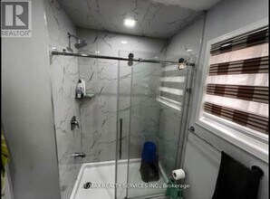 11 Tufton Crescent in Brampton, ON - Building Photo - Building Photo