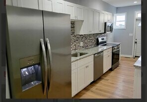 2525 E Biddle St in Baltimore, MD - Building Photo