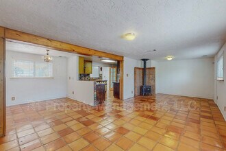 2413 Gretta St NE in Albuquerque, NM - Building Photo - Building Photo