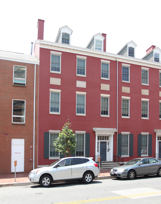 651 W Lexington St in Baltimore, MD - Building Photo