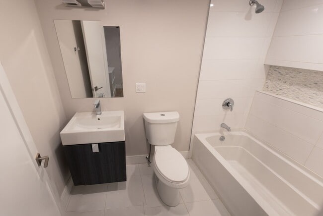 14 Sumner St, Unit 1