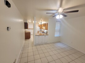 1726 Druid Hill Ave in Baltimore, MD - Building Photo