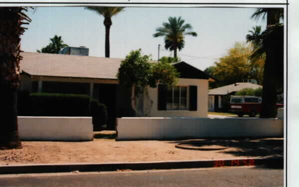 Town & Country Lodge in Phoenix, AZ - Building Photo