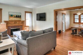 810 S 58th St in Omaha, NE - Building Photo - Building Photo