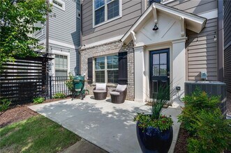 1093 Kirkland Circle in Smyrna, GA - Building Photo - Building Photo