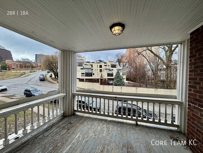 217 E 46th St in Kansas City, MO - Building Photo - Building Photo