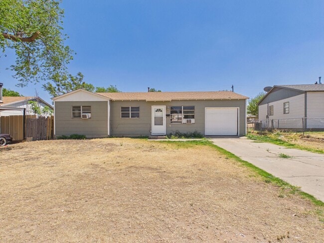 3810 Mesa Verde Dr in Amarillo, TX - Building Photo - Building Photo