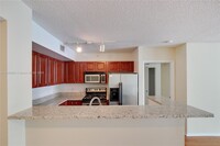 1111 Brickell Bay Dr, Unit 603 in Miami, FL - Building Photo - Building Photo