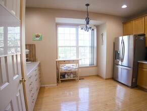 613 Village Pkwy in Circle Pines, MN - Building Photo - Building Photo